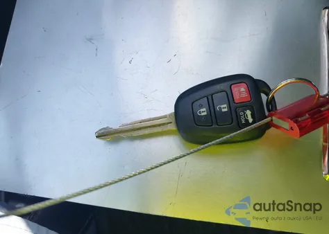 2012 Toyota Camry Se z USA, uszkodzony, nr VIN 4T1BF1FK9CU066660